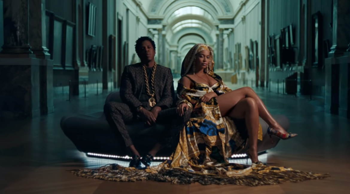 Quanto è costato a Beyoncé e Jay-Z girare il video di Apeshit? Di certo il Louvre li ha ringraziati